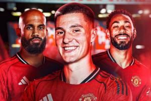 "詹库科"哑火！曼联夏窗花2.3亿欧组三叉戟 开赛2轮只收获1乌龙球