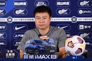 记者：于根伟备战期就和球员们沟通，希望今年战强队能有些不同