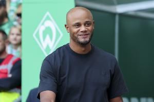 若赢下法兰克福，孔帕尼将成为史上首位开季正式比赛十连胜的教练