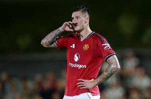 帕克:媒体只会批评舍什科,却放过利物浦那两个花费上亿的前锋